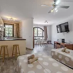 Estudio Reformado Parque Santiago 1 Διαμέρισμα
